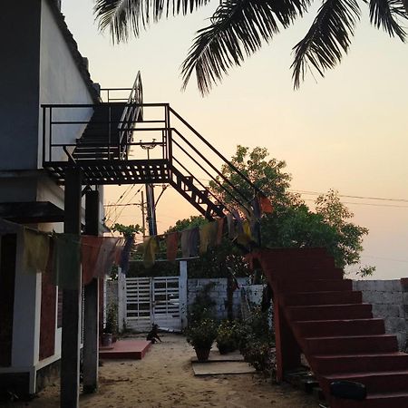 Funky Art Beach House Alappuzha Exterior foto